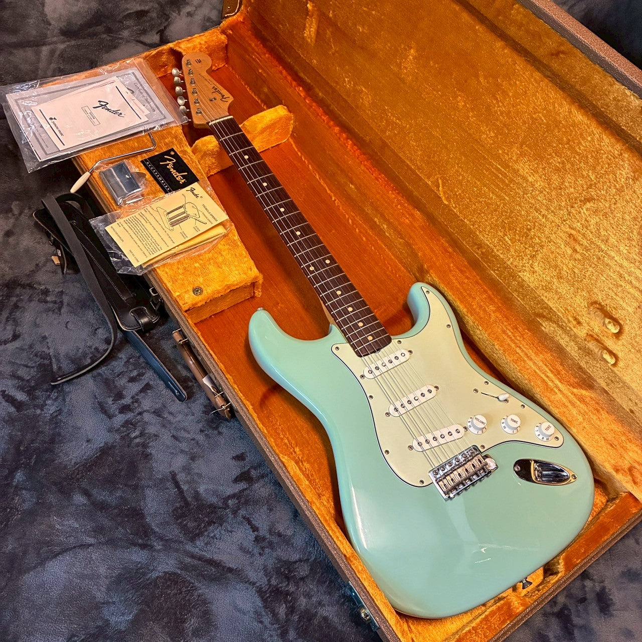 FenderUSA/custom shop 60 Stratcaster nos 2005年製 【USED】【3.74kg】