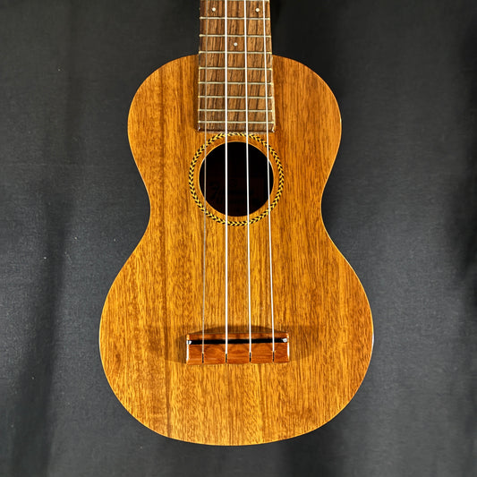 Famous FS-8 / 0.35kg【下取りで最大15%OFF】【甲府店】