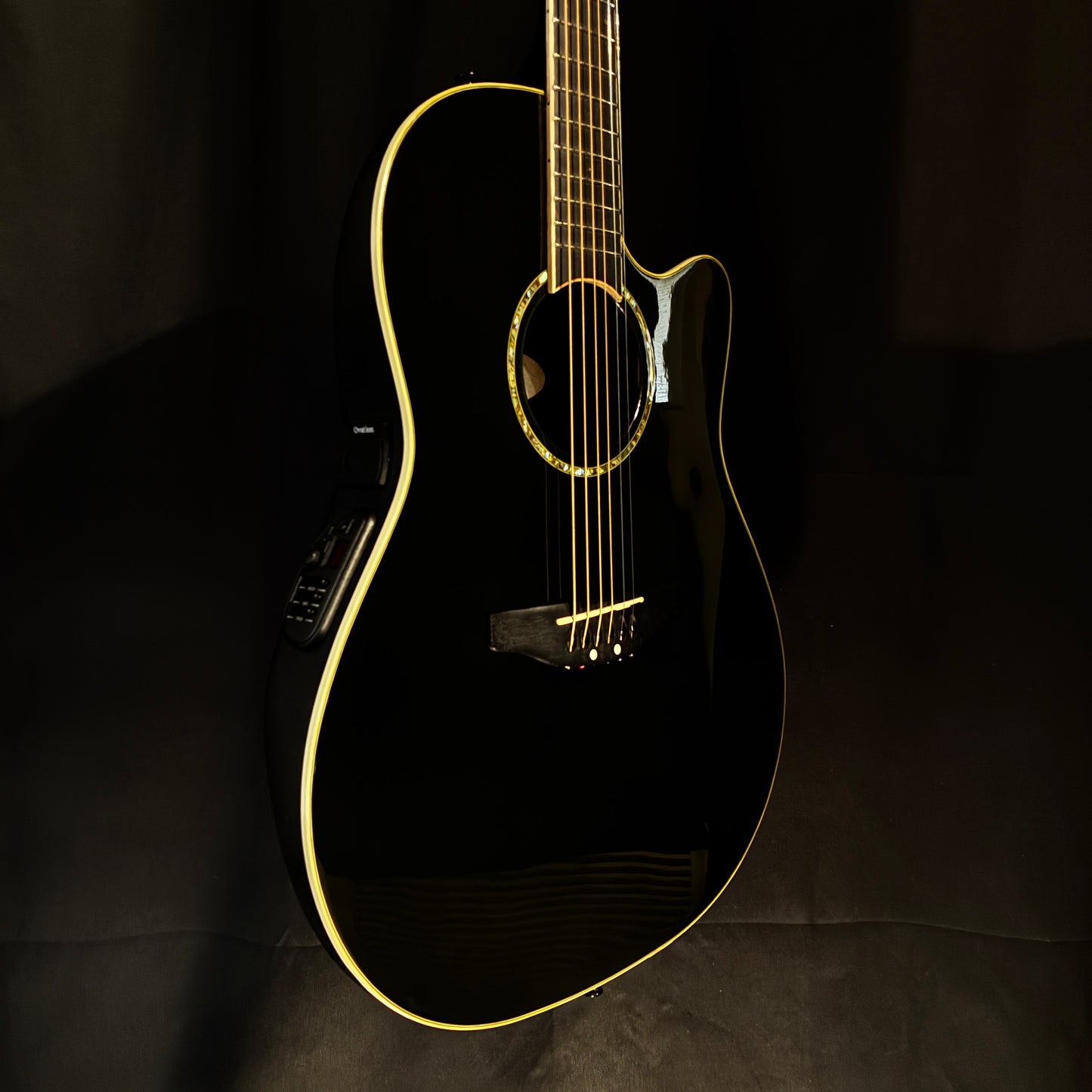 Ovation Celebrity CC28 / 2.14kg【下取りで最大15%OFF】【甲府店】