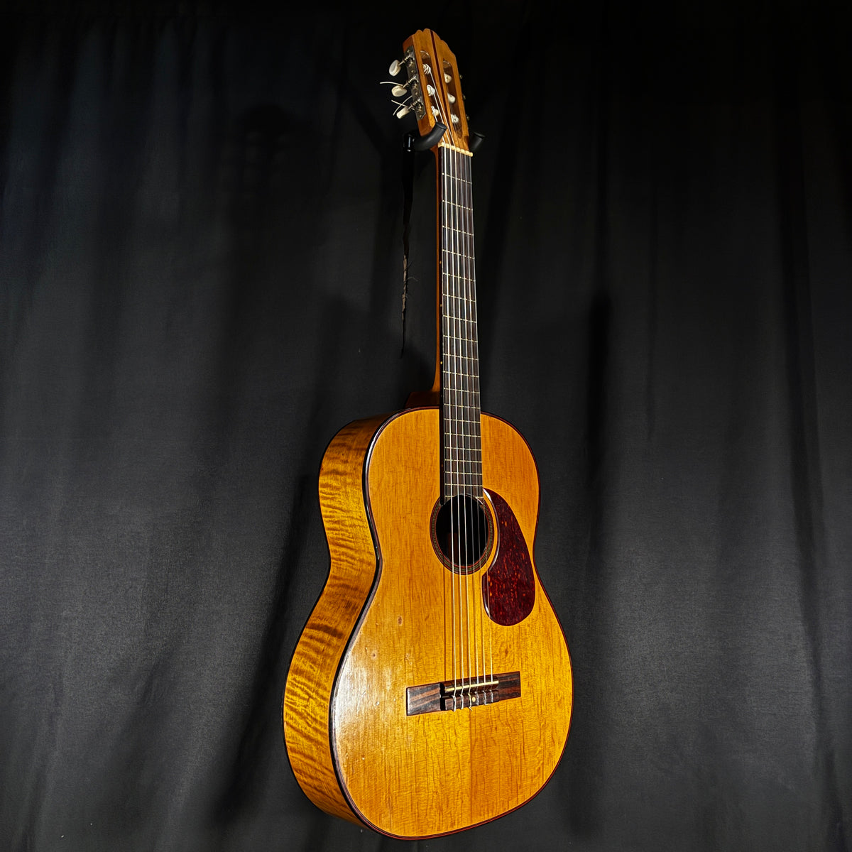 Royal Guitar Nylon String Guitar / 1.51kg【下取りで最大15%OFF】【甲府店】