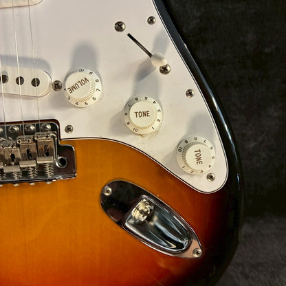 Fender Japan ST-62 3tone Sunburst Tserial 1994【2.95kg】