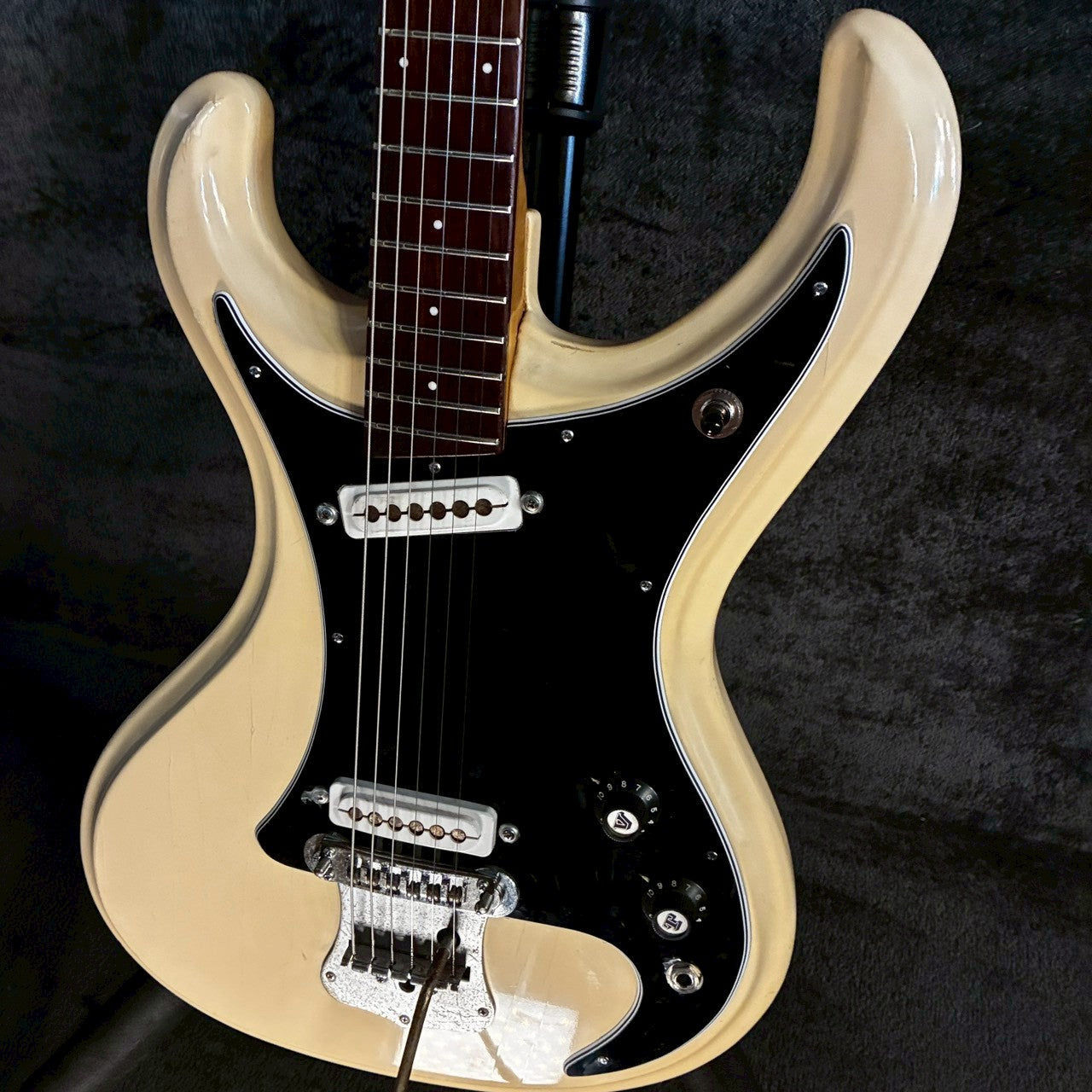 Guyatone LG-150T White【3.28kg】