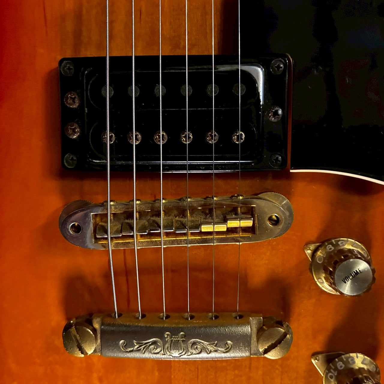 YAMAHA SG1000 Cherry Sunburst 1984【4.49kg】
