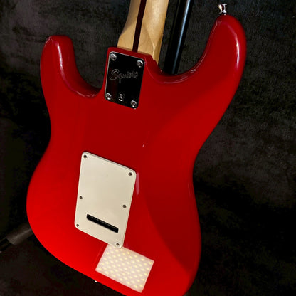 Squier Bullet Strat Red【3.31kg】