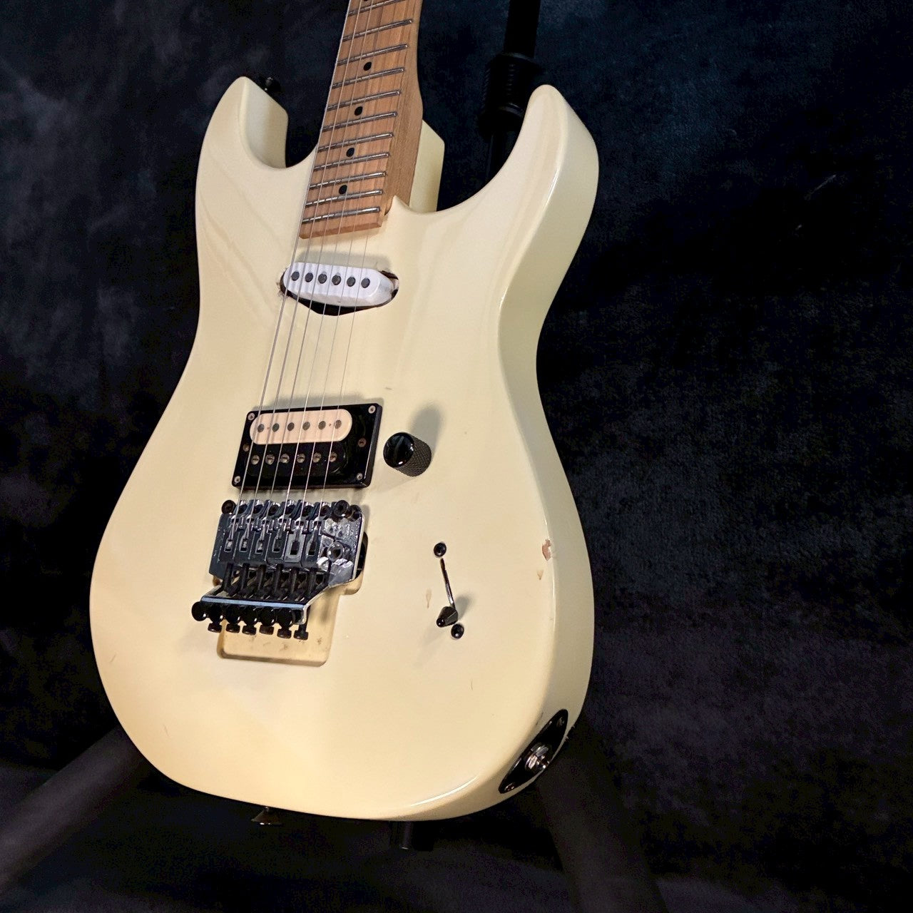 Charvel DK070  white mod多数【3.46kg】