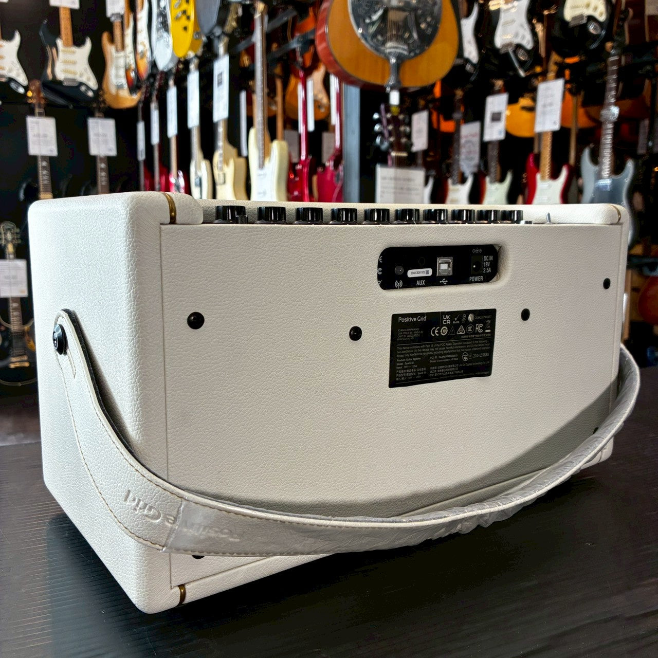 Positive Grid Spark40 【USED】