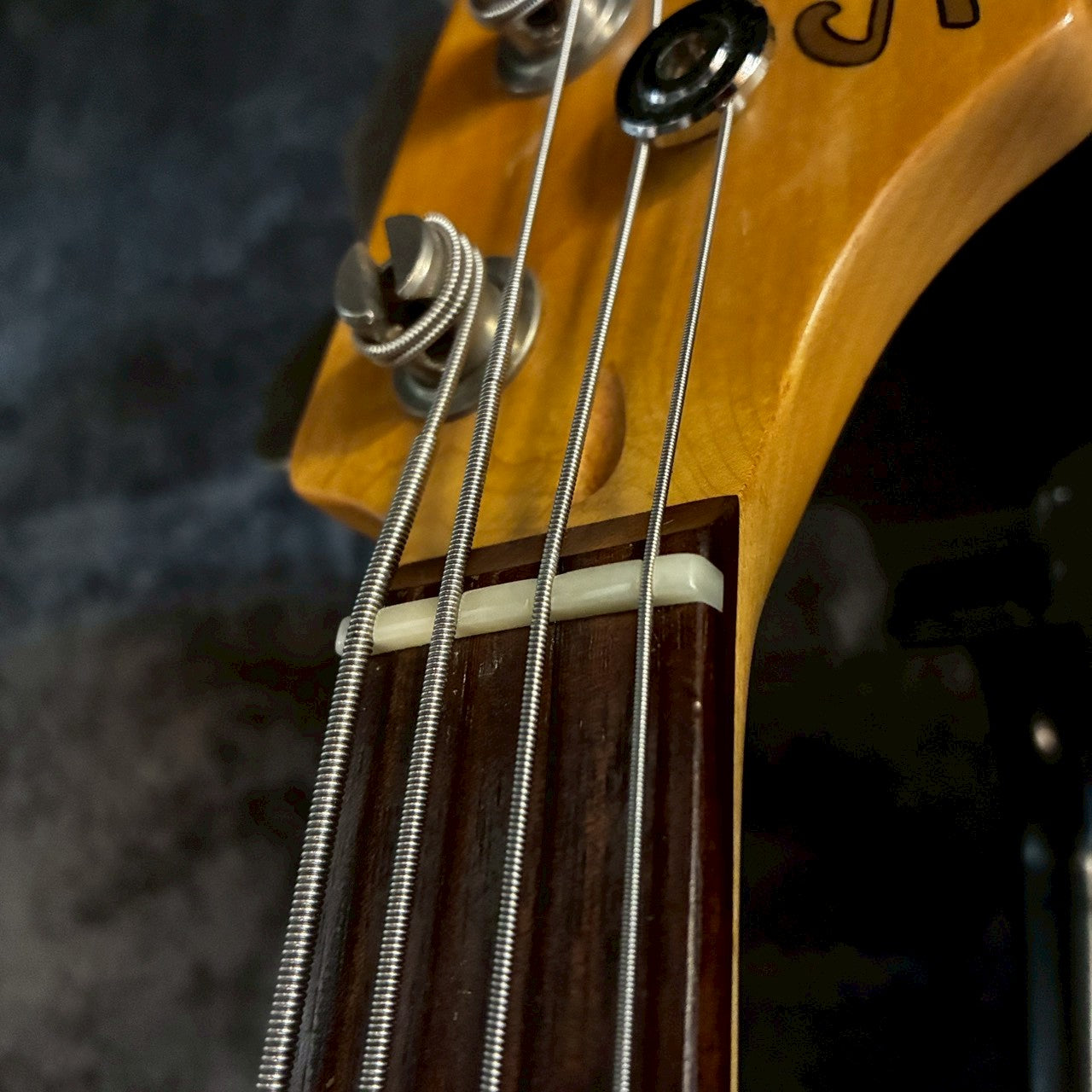 Squier Affinity Series Precision Bass PJ 3Tone Sunburst 2001年製【3.96㎏】