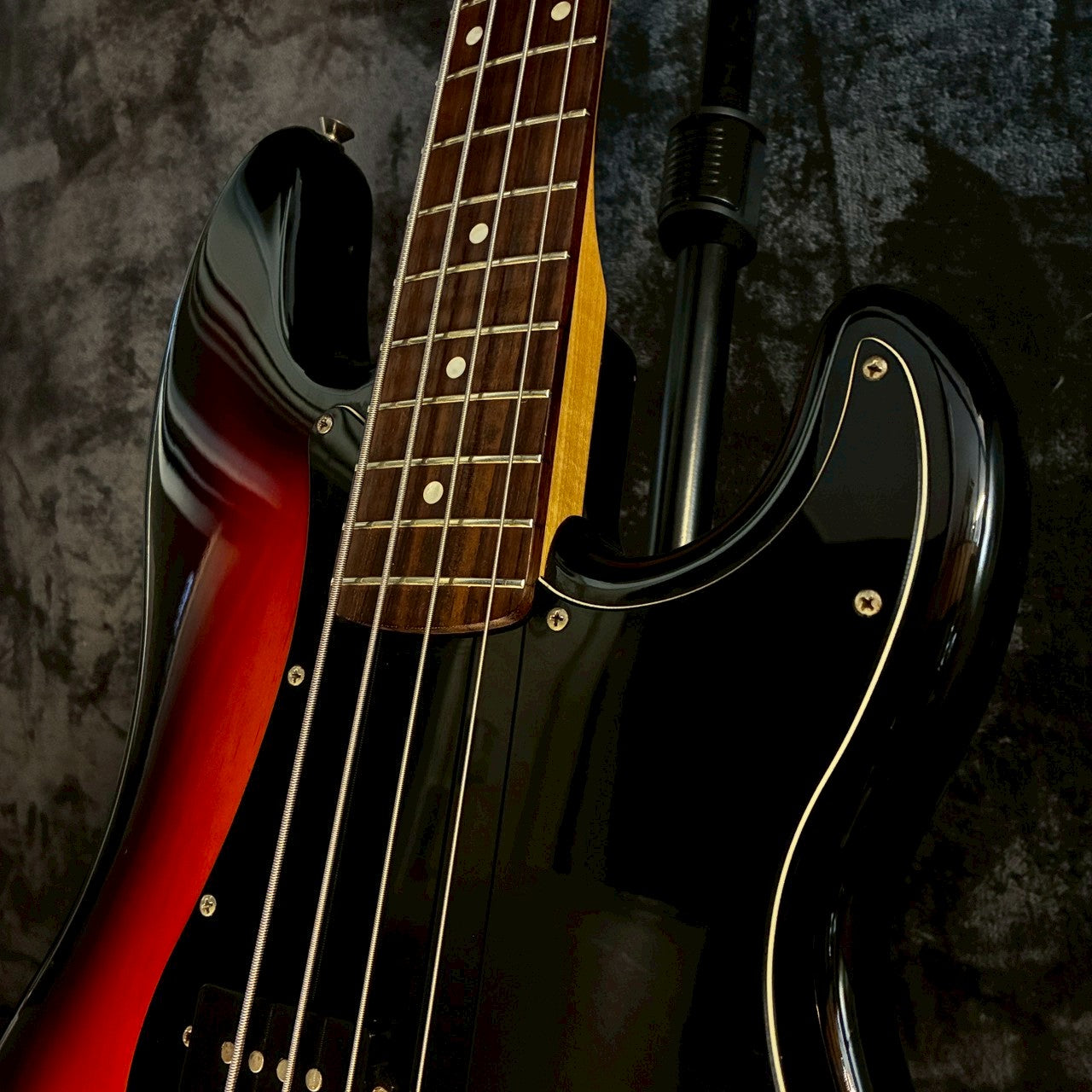 Squier Affinity Series Precision Bass PJ 3Tone Sunburst 2001年製【3.96㎏】