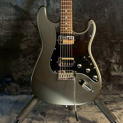 Squier Affinity Series Stratocaster HH Charcoal Frost Metallic 【3.68kg】