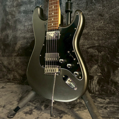 Squier Affinity Series Stratocaster HH Charcoal Frost Metallic 【3.68kg】