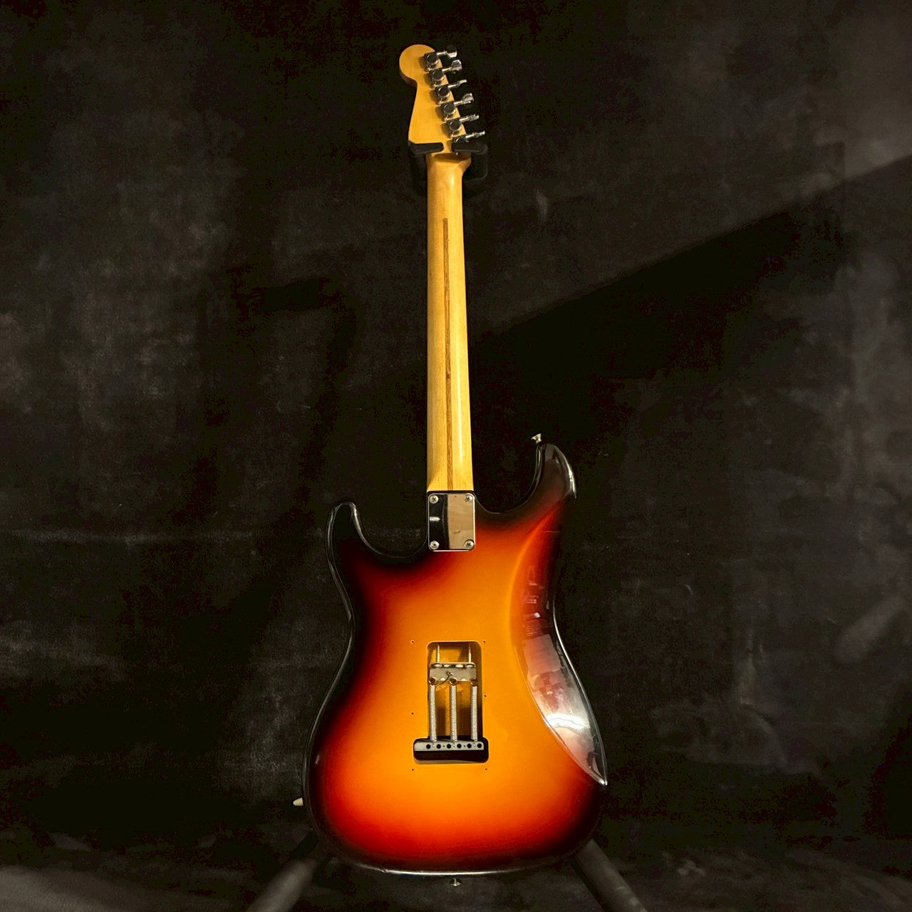 Squier by Fender Silver Series SST-33 Stratocaster Made in Japan Lシリアル【3.81kg】