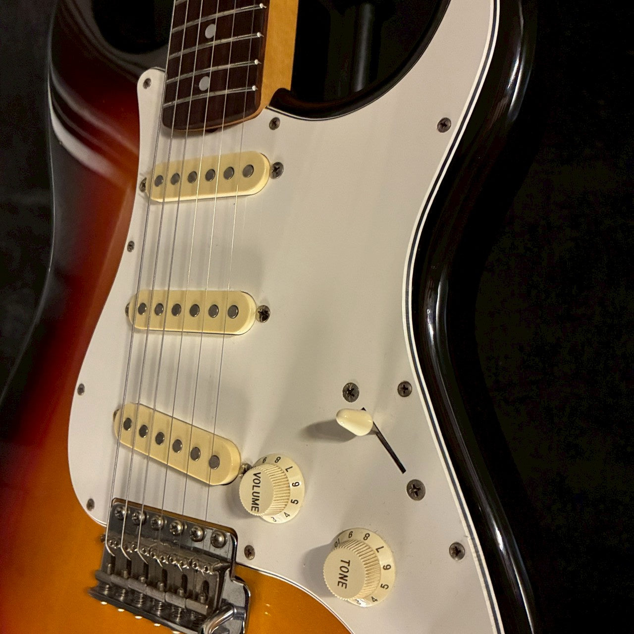 Squier by Fender Silver Series SST-33 Stratocaster Made in Japan Lシリアル【3.81kg】
