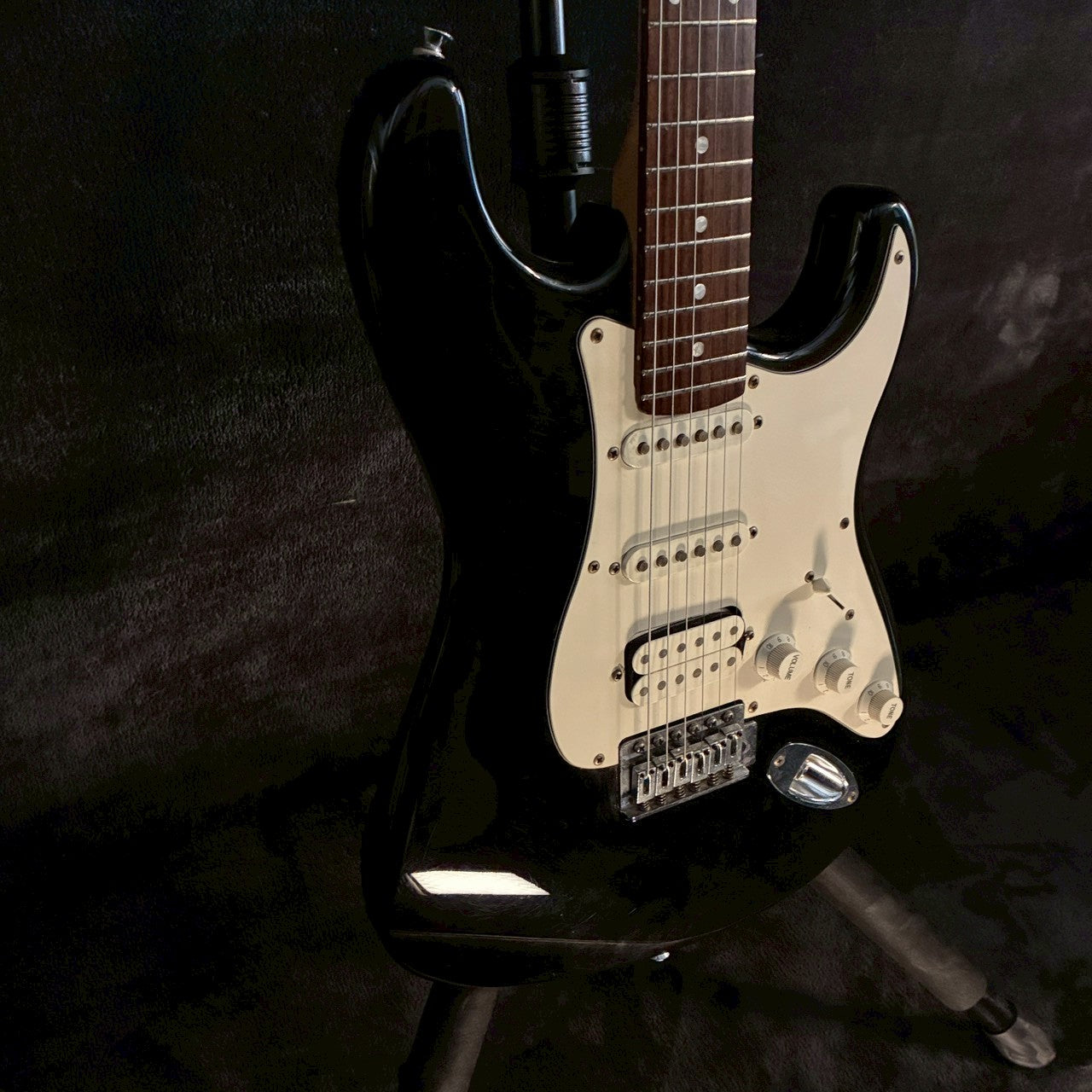Fernandes LE-1Z Black SSH 【3.46kg】