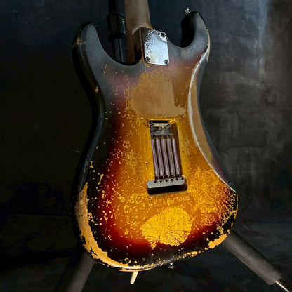 Fender 1964 Stratocaster Sunburst 『2APR 64B』