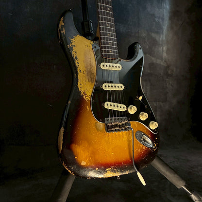Fender 1964 Stratocaster Sunburst 『2APR 64B』