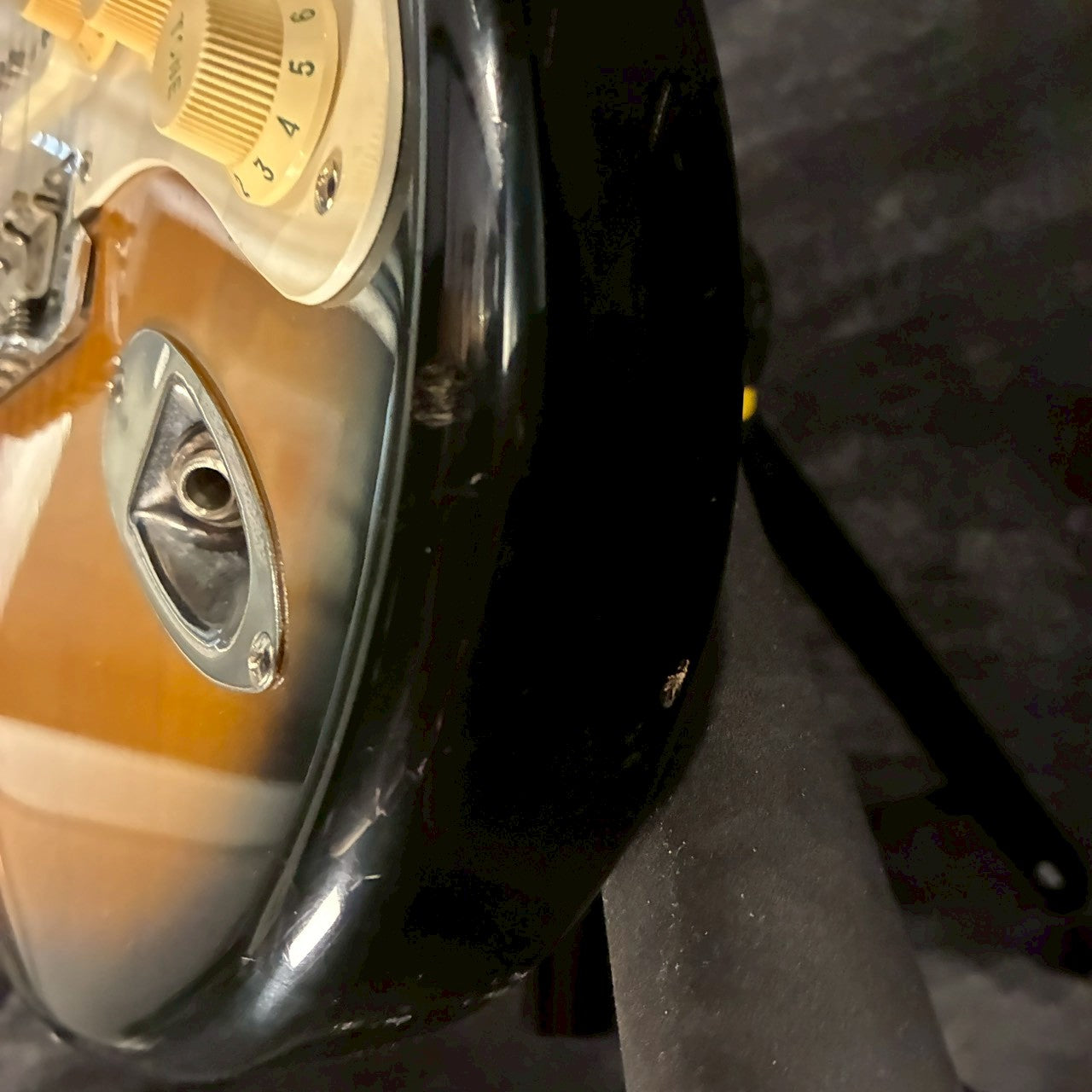 Fender japan ST-57 2TS Oシリアル 97-00年製【3.48kg】