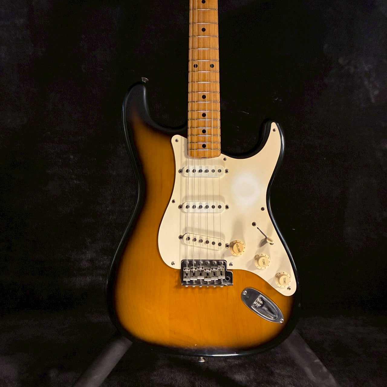 Fender japan ST-57 2TS Oシリアル 97-00年製【3.48kg】