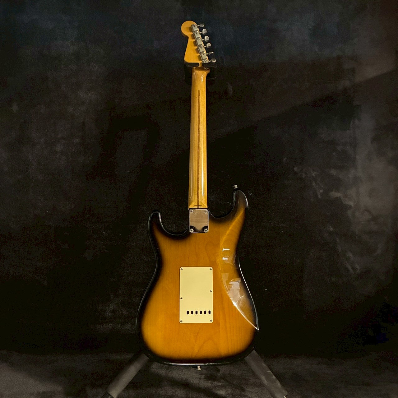 Fender japan ST-57 2TS Oシリアル 97-00年製【3.48kg】