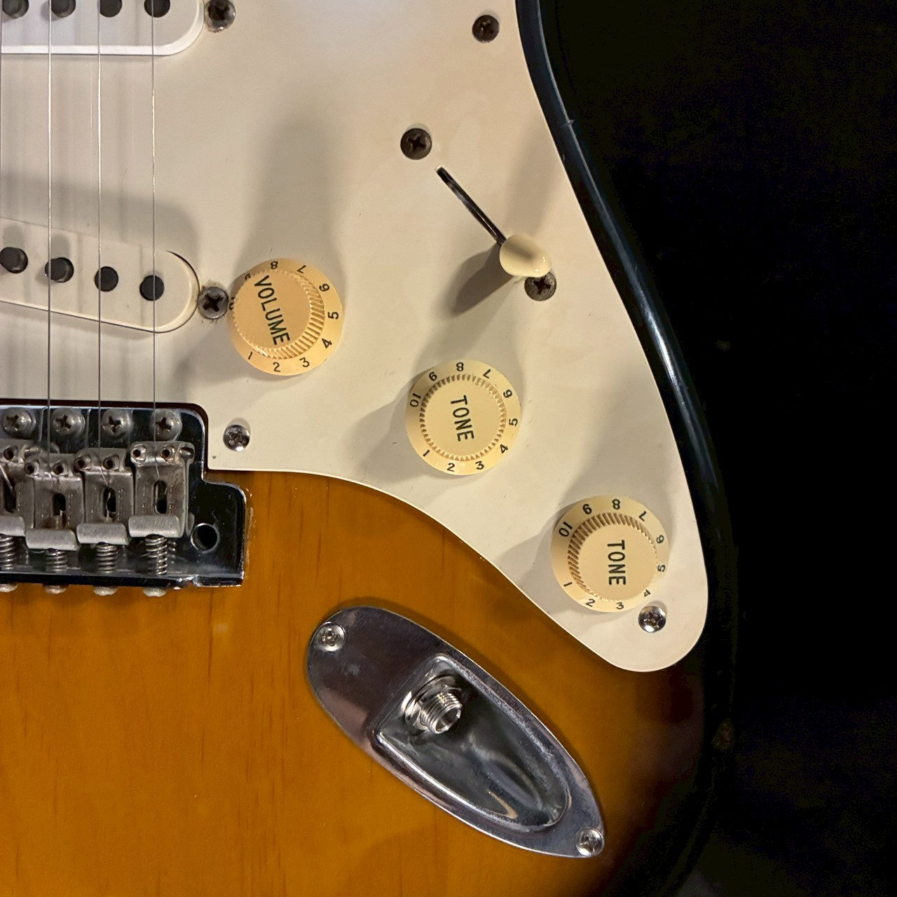 Fender japan ST-57 2TS Oシリアル 97-00年製【3.48kg】