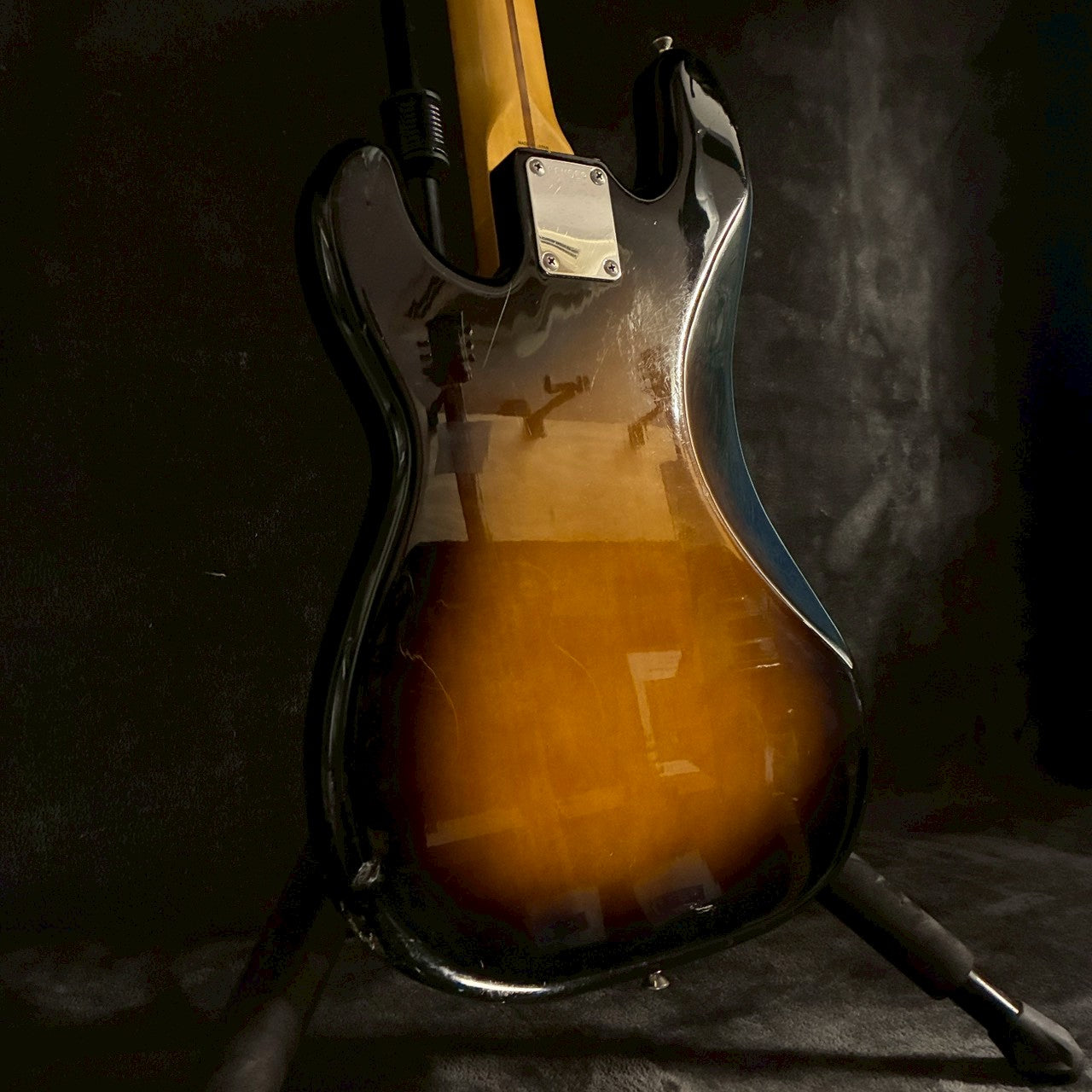 Fender Japan PB57 2tone Gシリアル MOD 【4.04kg】