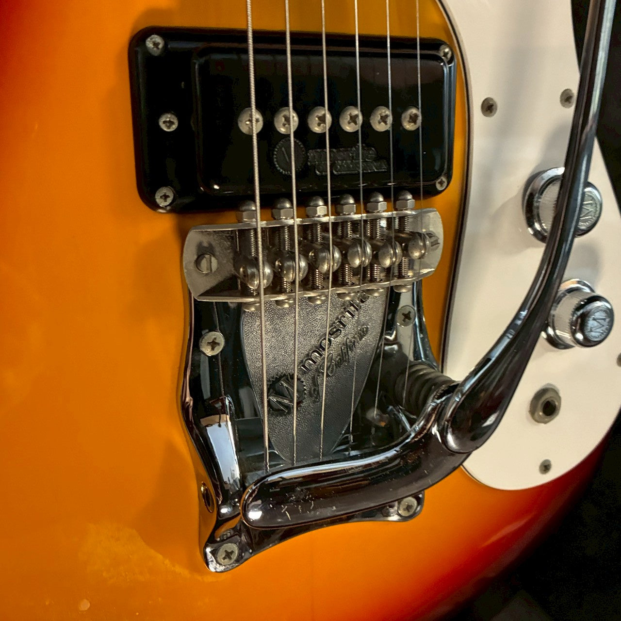 Mosrite Exellent65 Sunburst 【3.49kg】