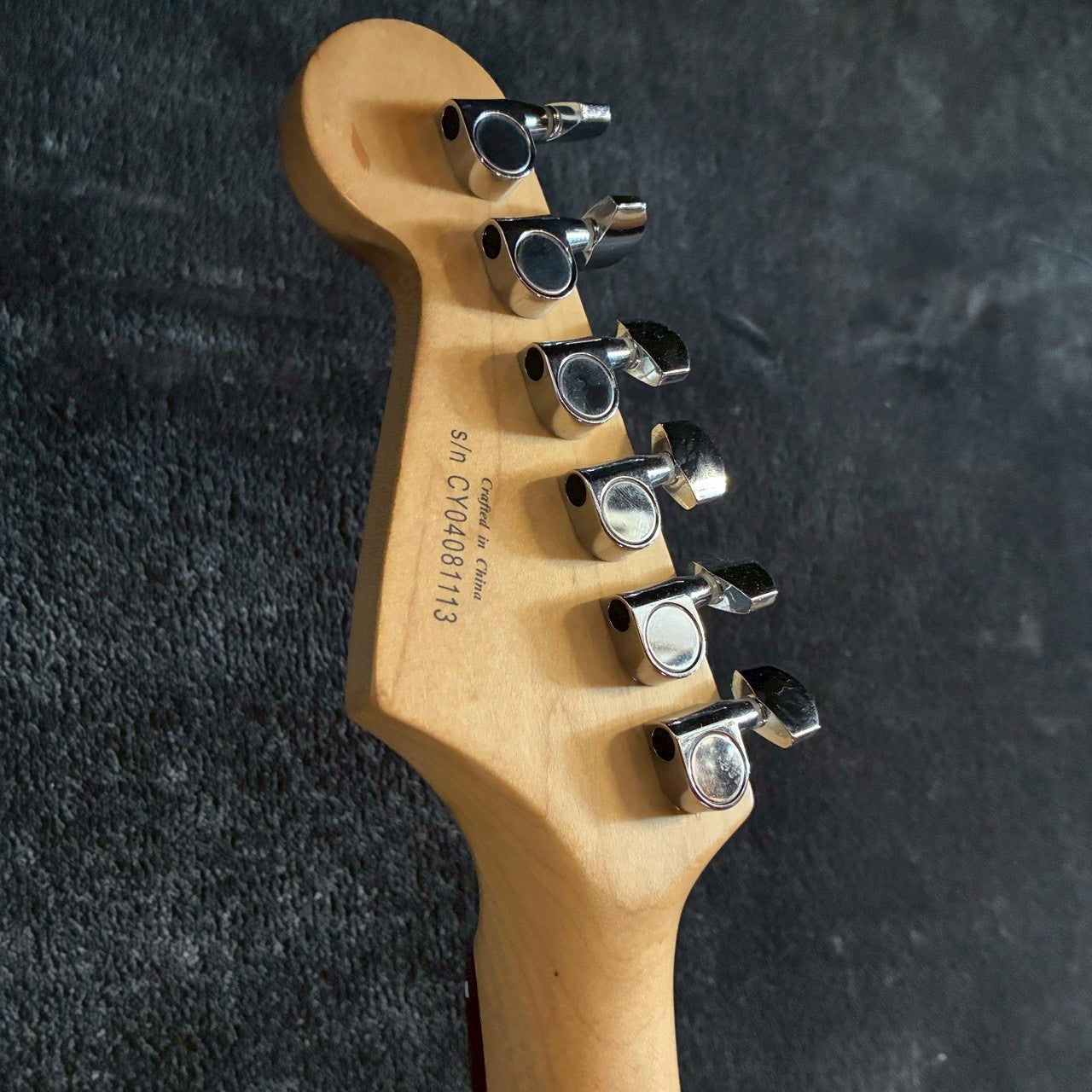 Squier Affinity Series Stratocaster HH Charcoal Frost Metallic 【3.68kg】