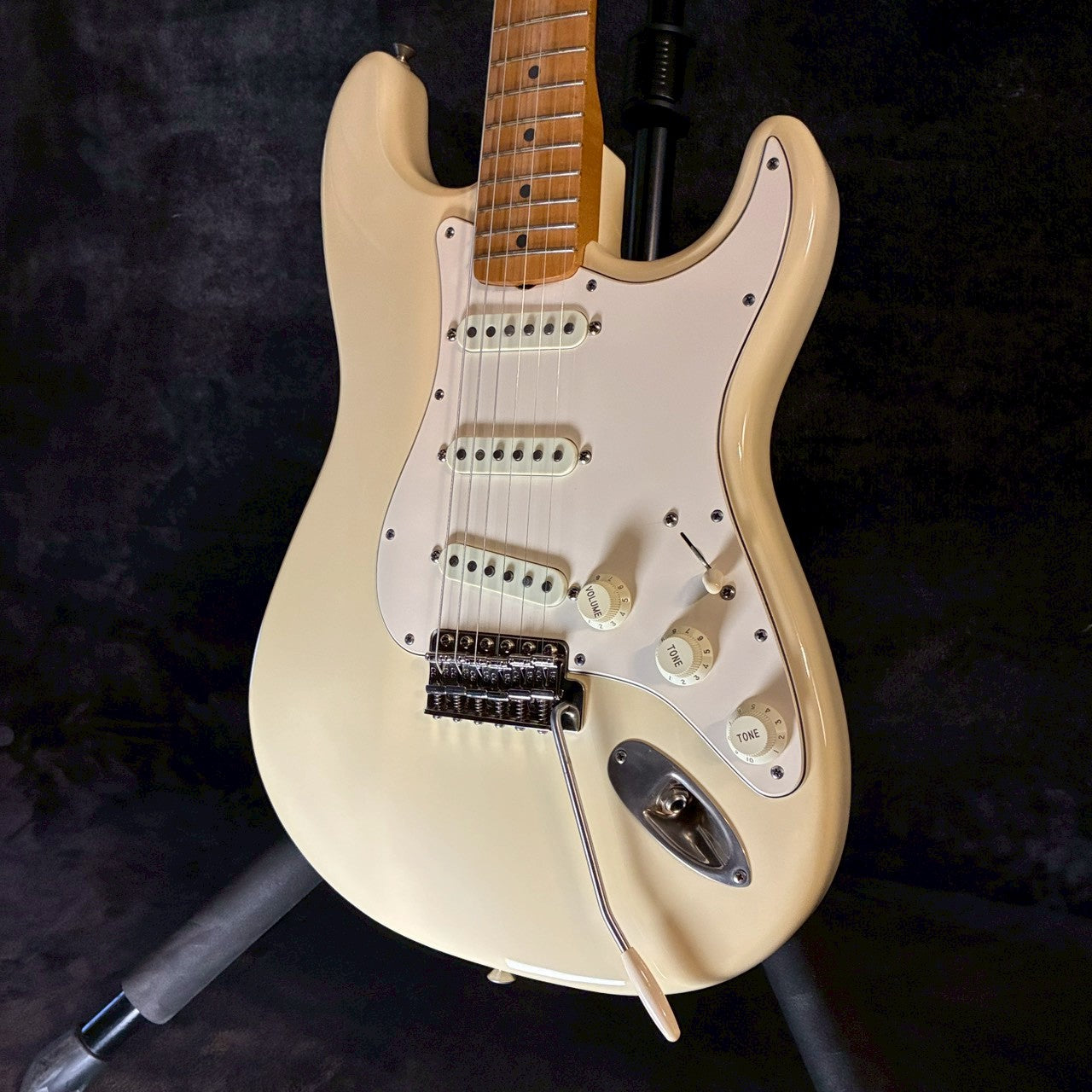 Fender Custom Shop Stratocaster Reverse Head Olympic White【3.71㎏】