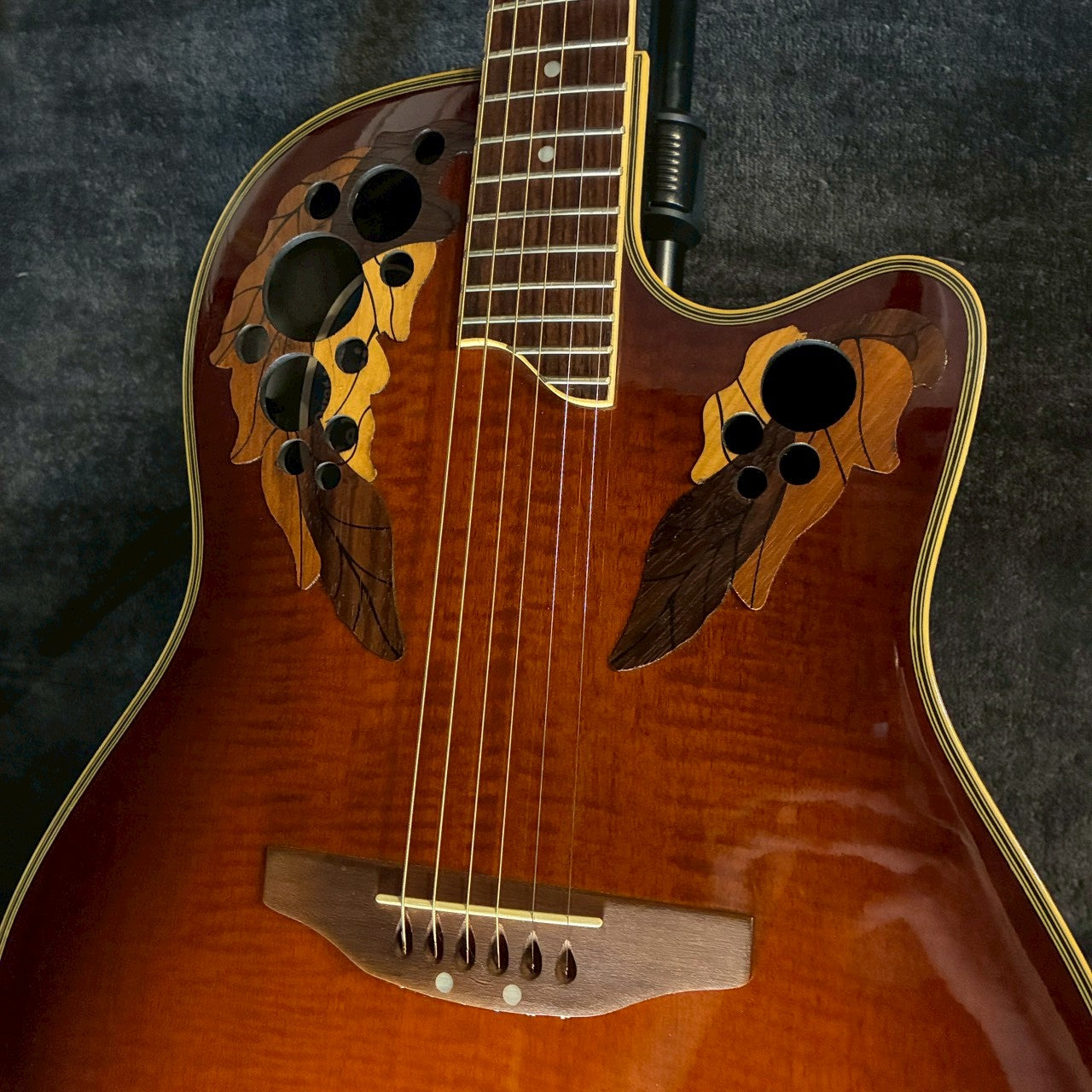 Ovation Celebrity Deluxe CC257 Sun Burst 1994年製 【2.41㎏】