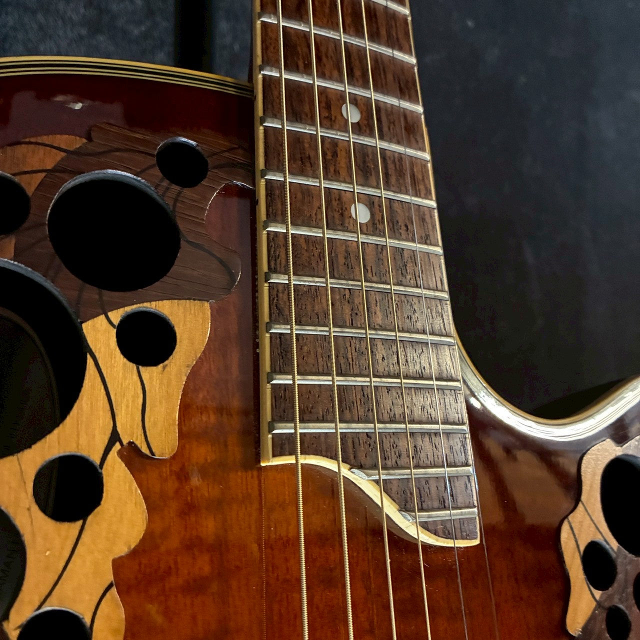 Ovation Celebrity Deluxe CC257 Sun Burst 1994年製 【2.41㎏】