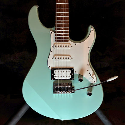 YAMAHA PACIFICA112V Sonic Blue【3.48㎏】
