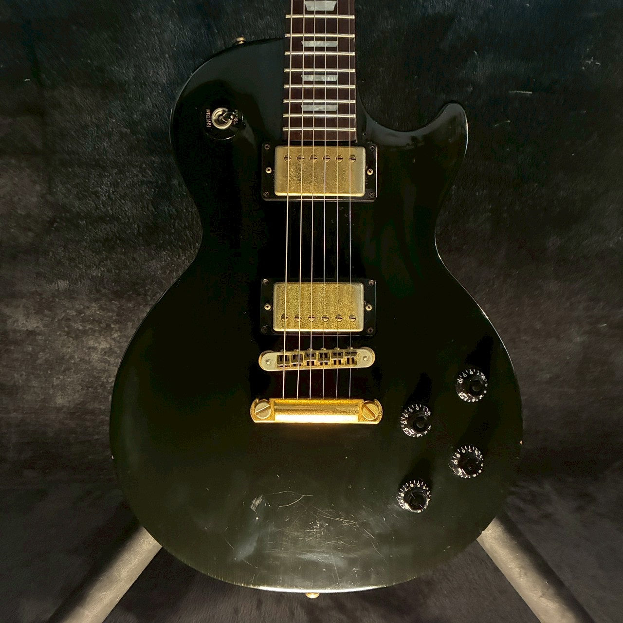 Gibson Les Paul Studio Ebony Gold 2000年製 【3.79㎏】