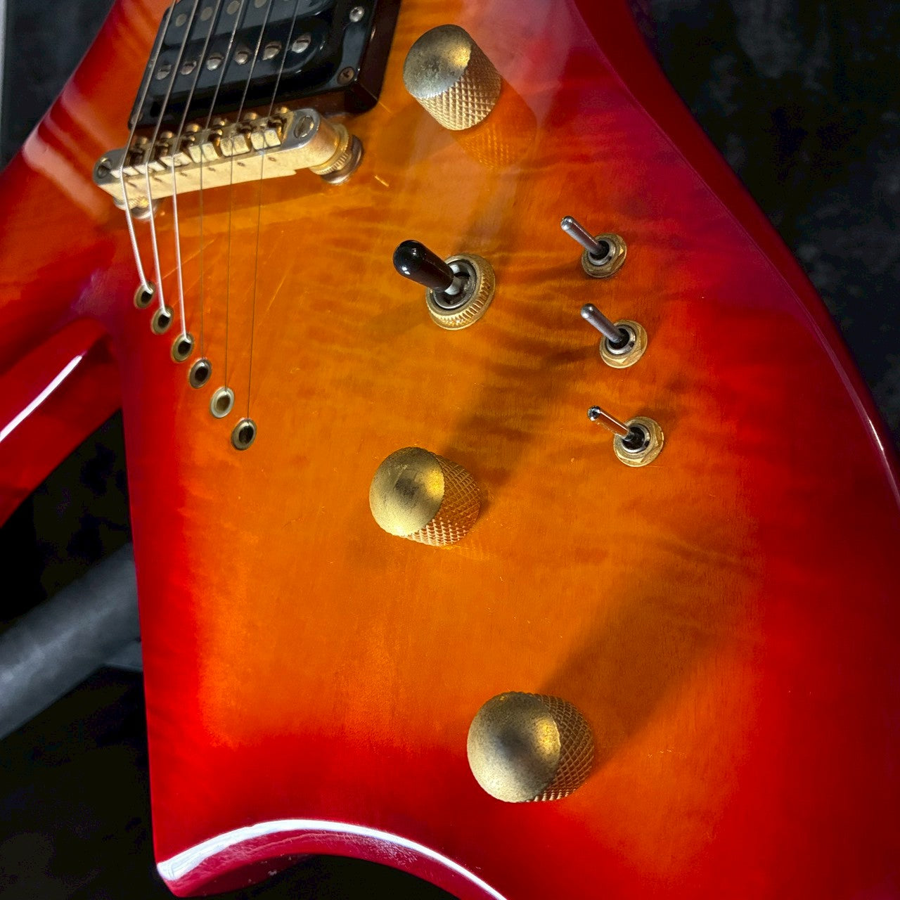 B.C.Rich bich JE-800 Japan Edition Cherry Burst 韓国製【3.11㎏】