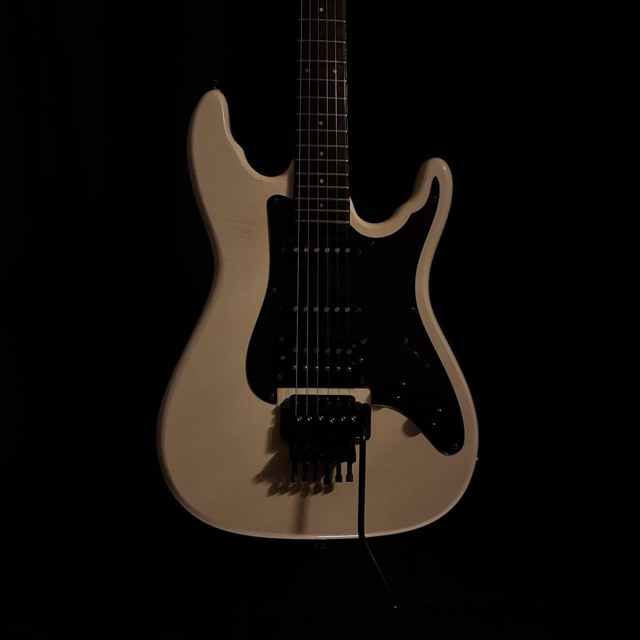 Aria Pro II Hellion Series 45-2 Ivory 【3.69㎏】