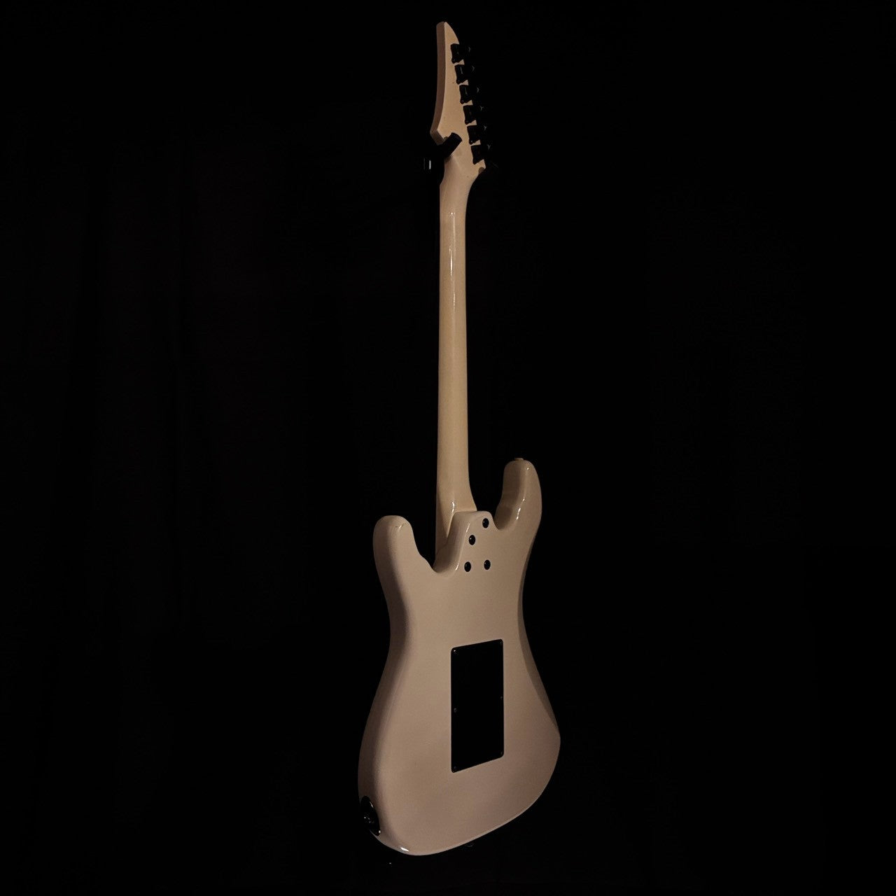 Aria Pro II Hellion Series 45-2 Ivory 【3.69㎏】