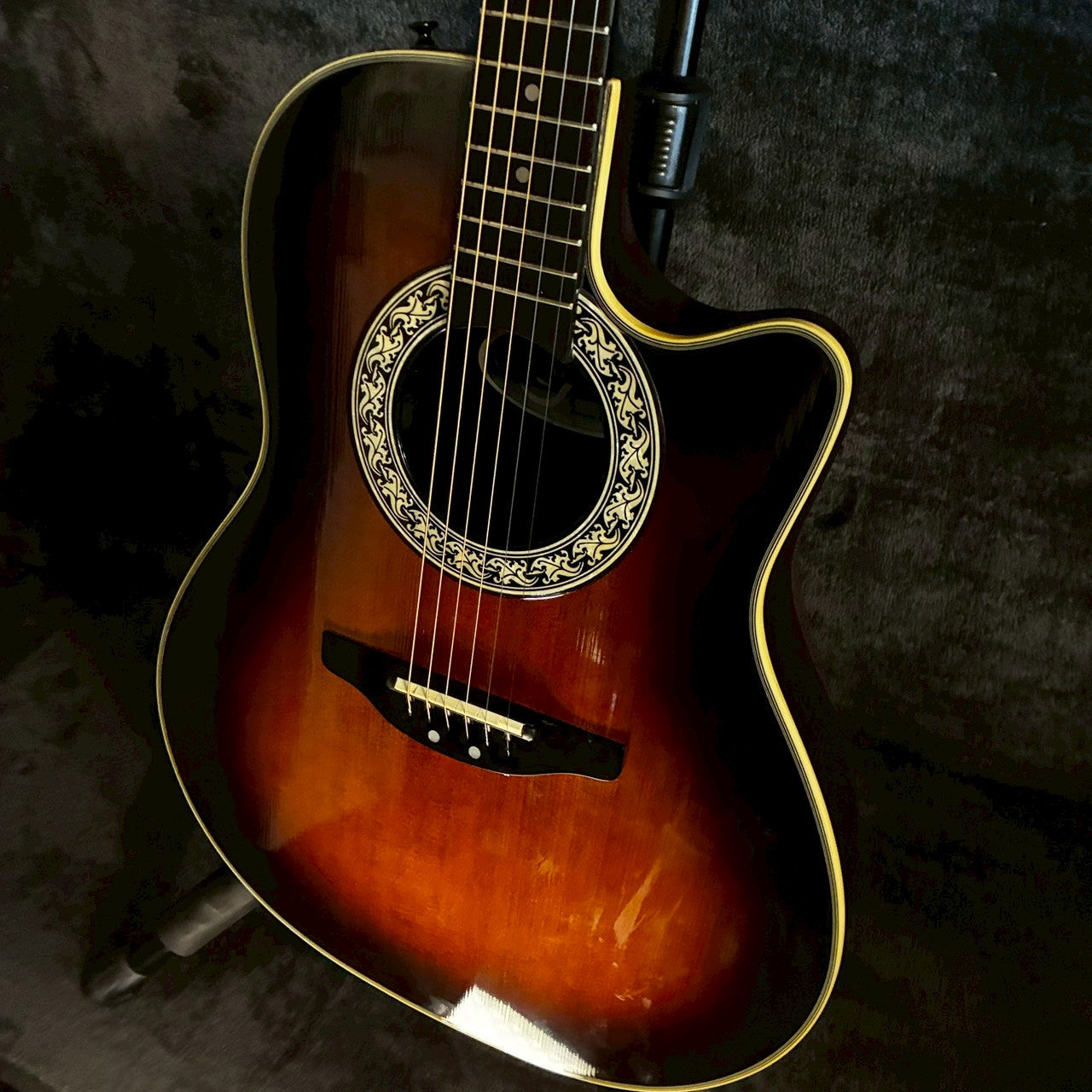 Ovation Pinnacle Series 3862 Sunburst【2.26kg】