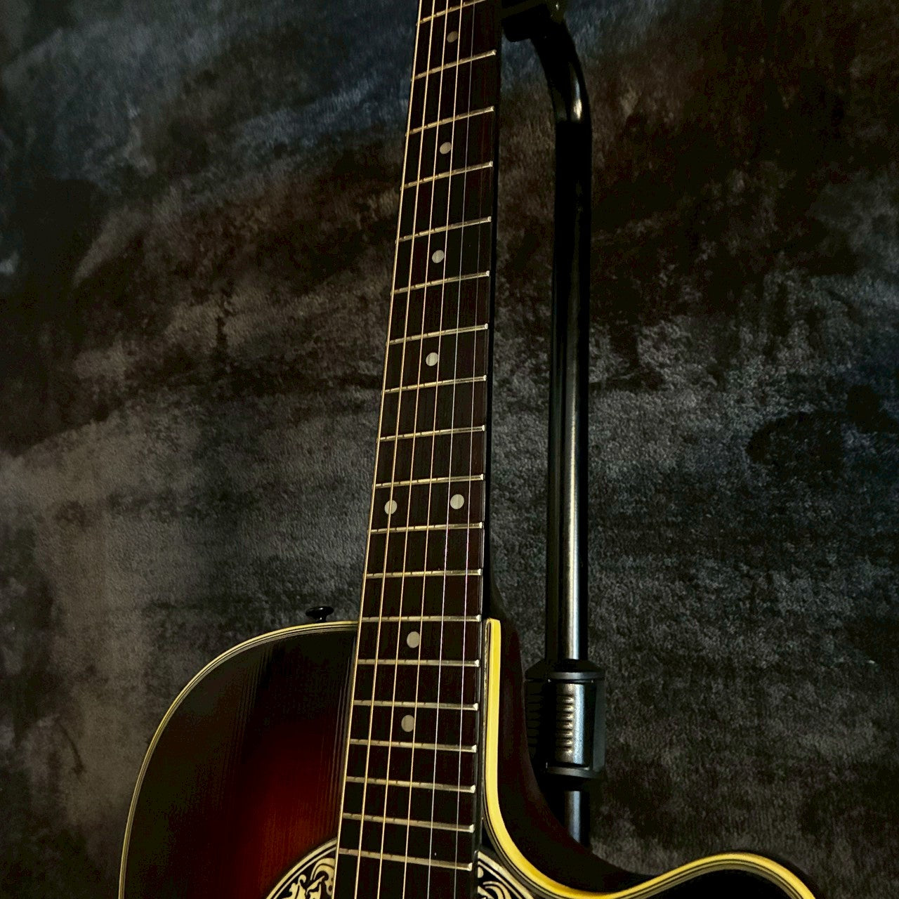 Ovation Pinnacle Series 3862 Sunburst【2.26kg】