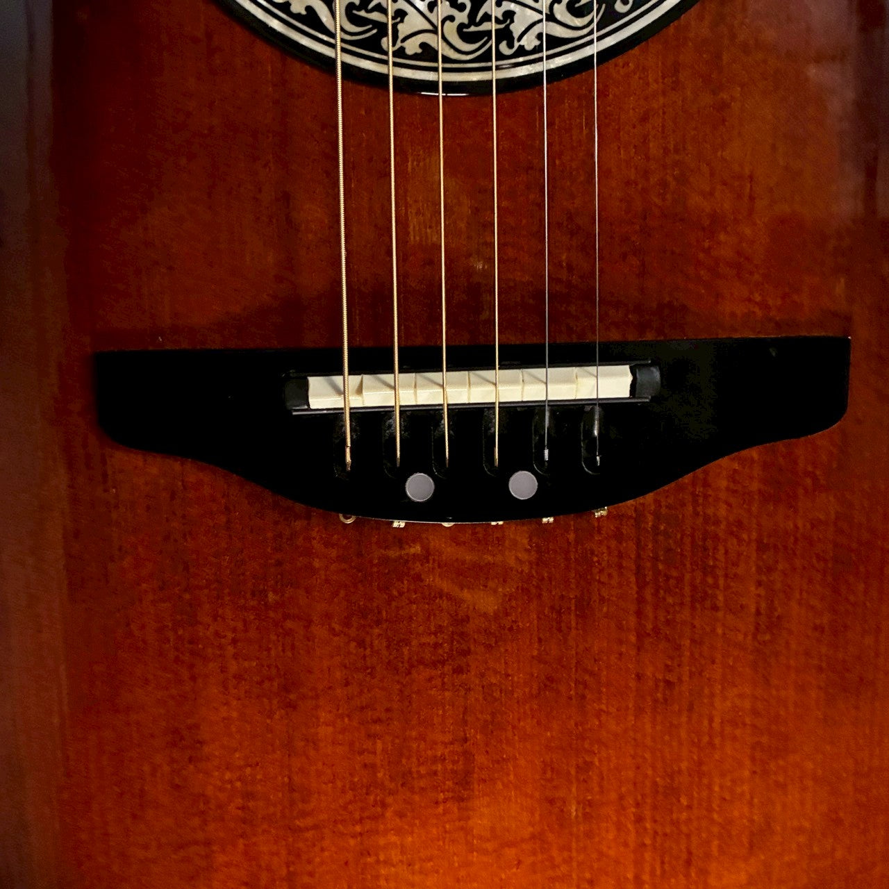 Ovation Pinnacle Series 3862 Sunburst【2.26kg】