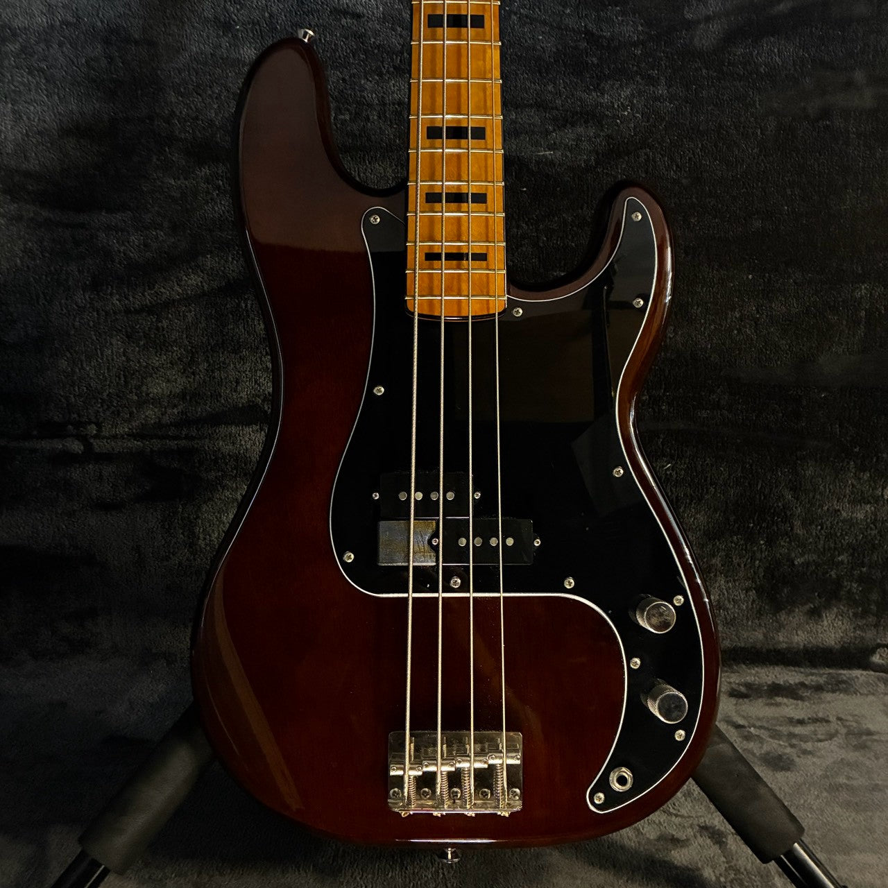 Squier by Fender Classic Vibe '70s Precision Bass Walnut 【3.52㎏】