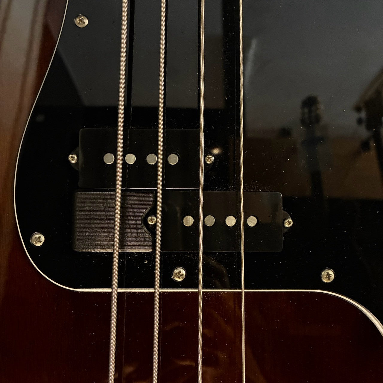Squier by Fender Classic Vibe '70s Precision Bass Walnut 【3.52㎏】