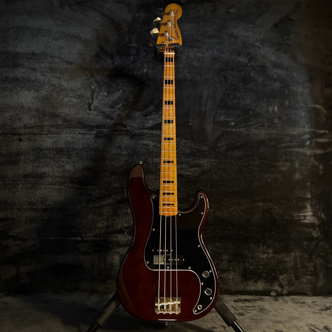 Squier by Fender Classic Vibe '70s Precision Bass Walnut 【3.52㎏】