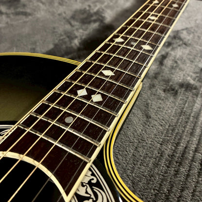 Celebrity by Ovation CC57  Gray Black Sunburst【2.21kg】【USED】