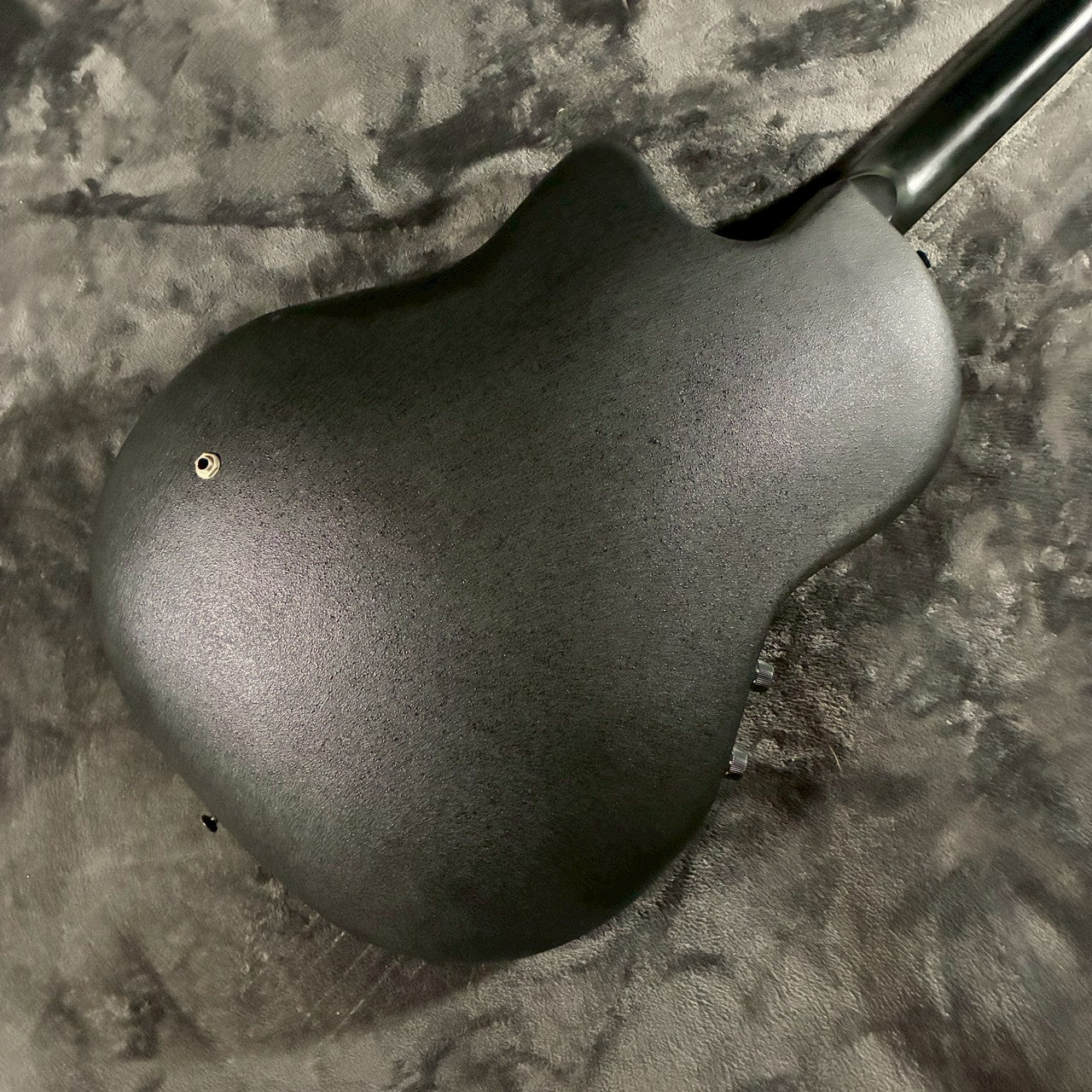 Celebrity by Ovation CC57  Gray Black Sunburst【2.21kg】【USED】