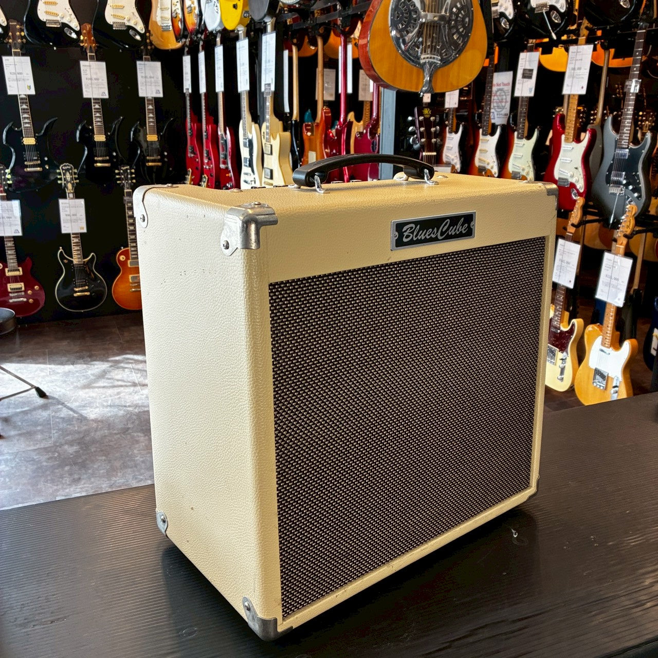 Roland Blues Cube hot【USED】