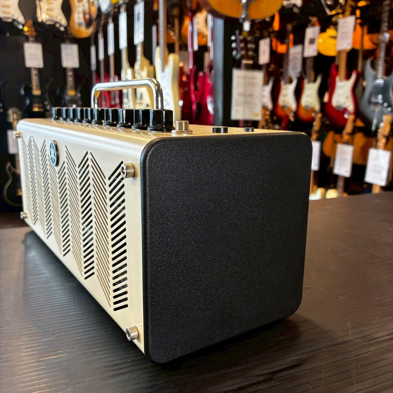 YAMAHA THR10 【USED】【スイッチ落ち1か所あり】