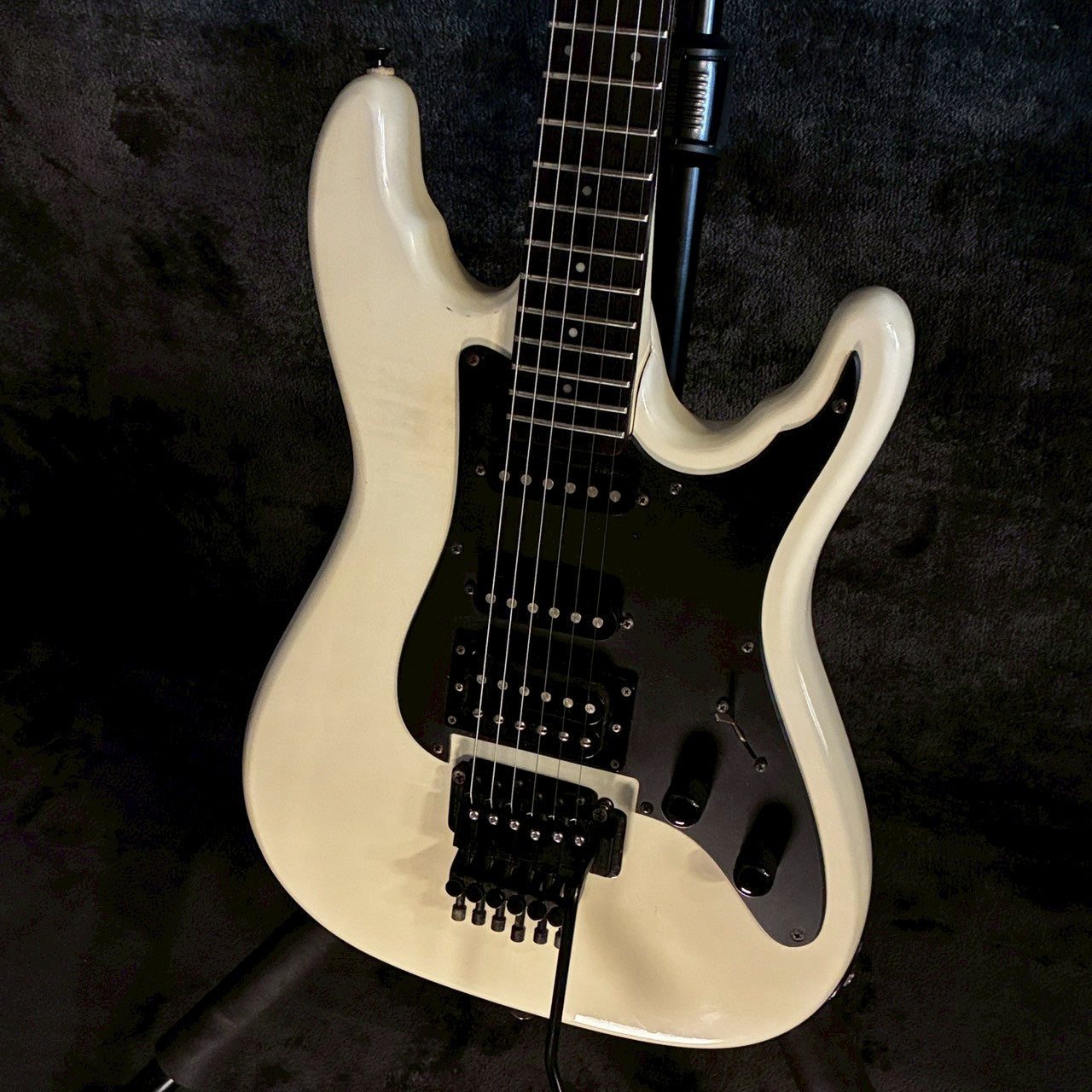 Aria Pro II Hellion Series 45-2 Ivory 【3.69㎏】