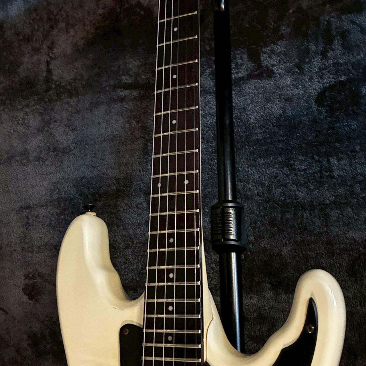 Aria Pro II Hellion Series 45-2 Ivory 【3.69㎏】