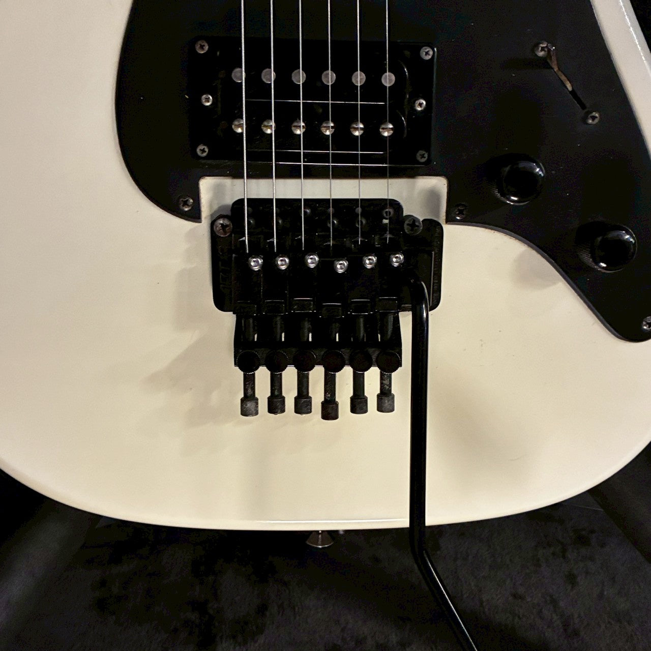 Aria Pro II Hellion Series 45-2 Ivory 【3.69㎏】