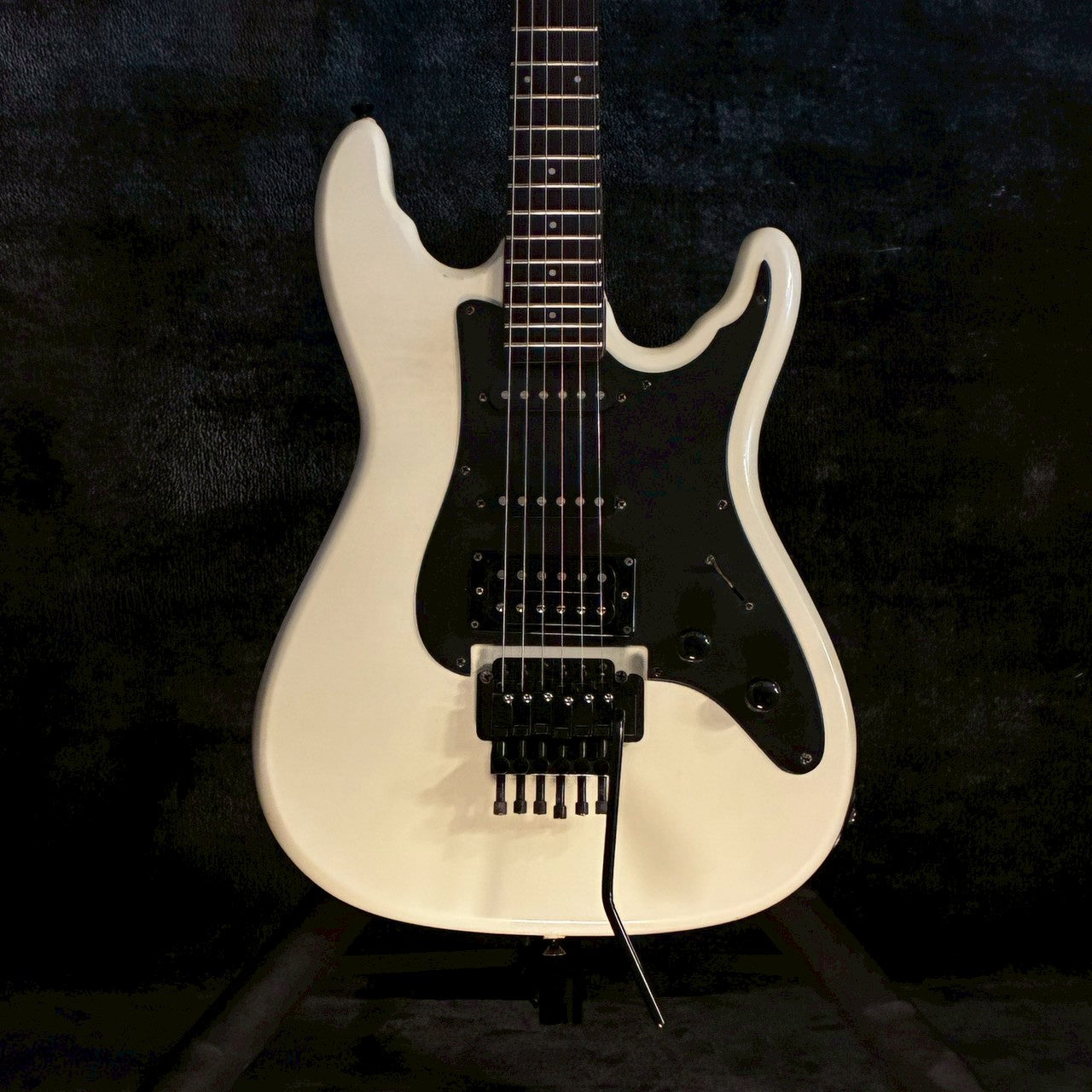 Aria Pro II Hellion Series 45-2 Ivory 【3.69㎏】