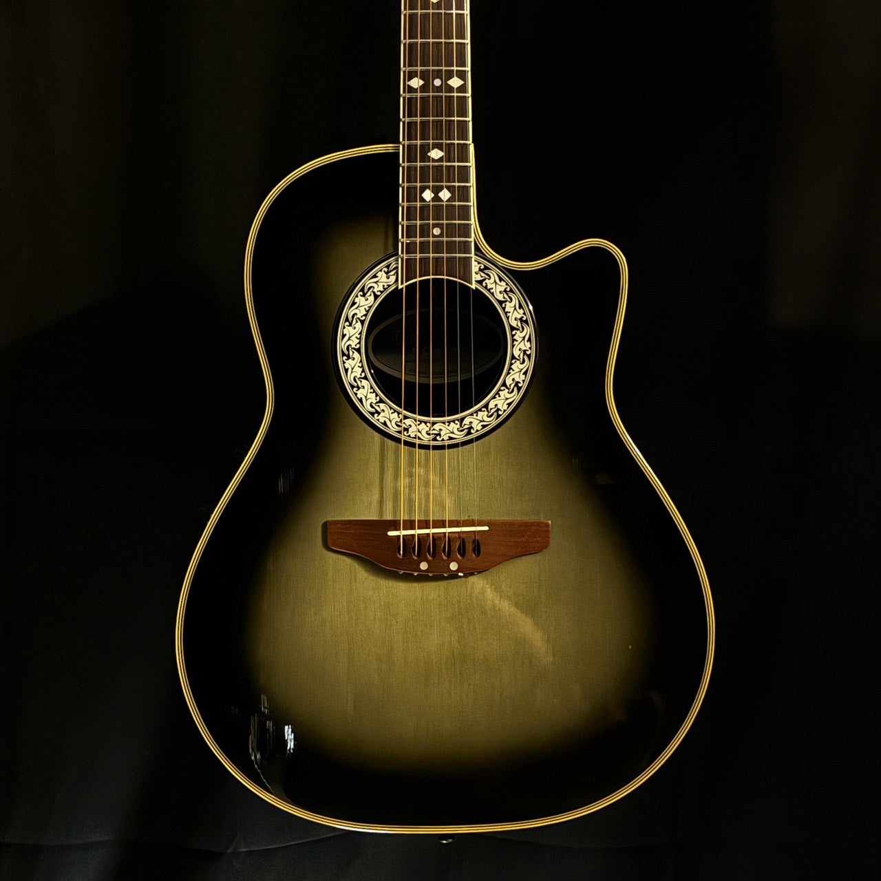 Celebrity by Ovation CC57【2.21kg】