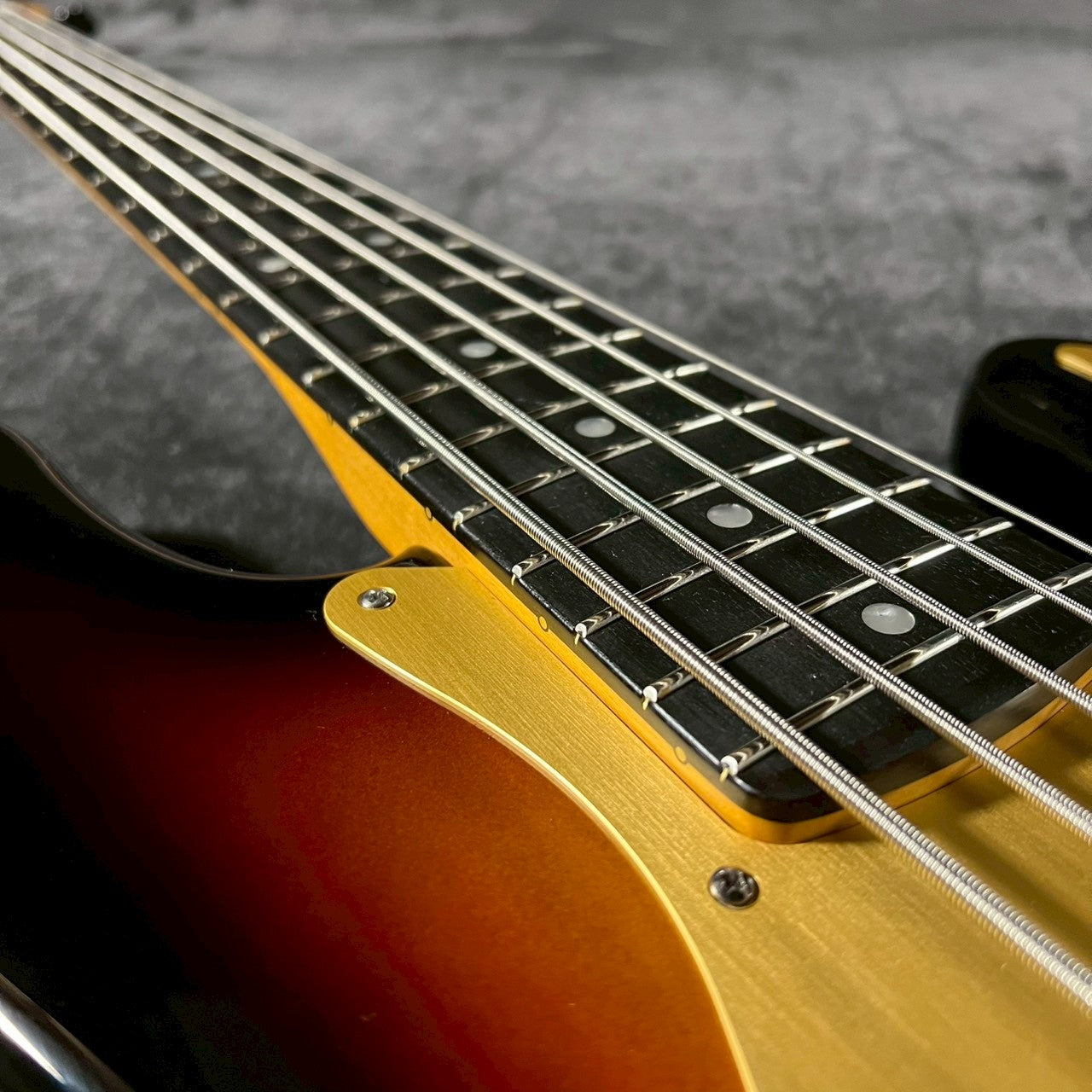Fender USA American Ultra II Jazz Bass V Ultraburst 2024年製【4.55kg】【USED】